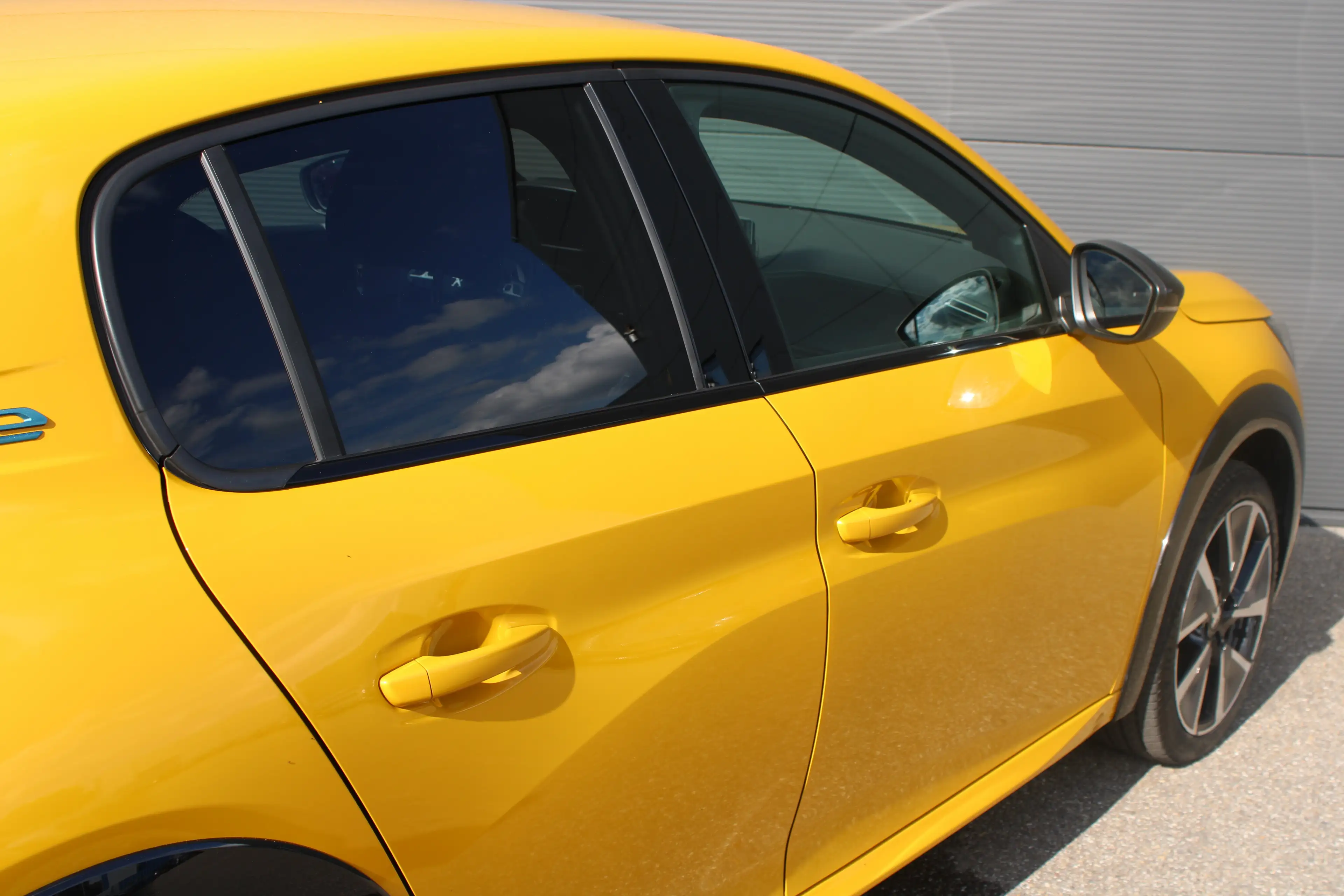 Peugeot e-208 EV GT Pack 50 kWh | Fase 3 laden | Stoelverwarming — photo 10