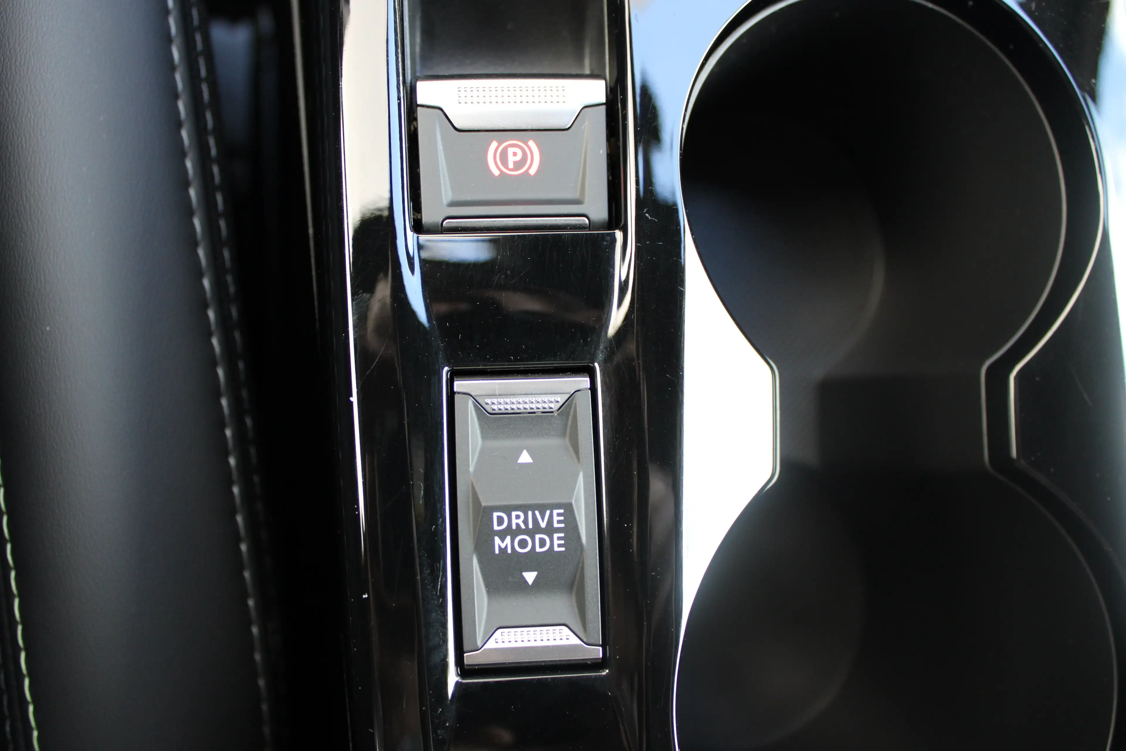 Peugeot e-208 EV GT Pack 50 kWh | Fase 3 laden | Stoelverwarming — photo 33