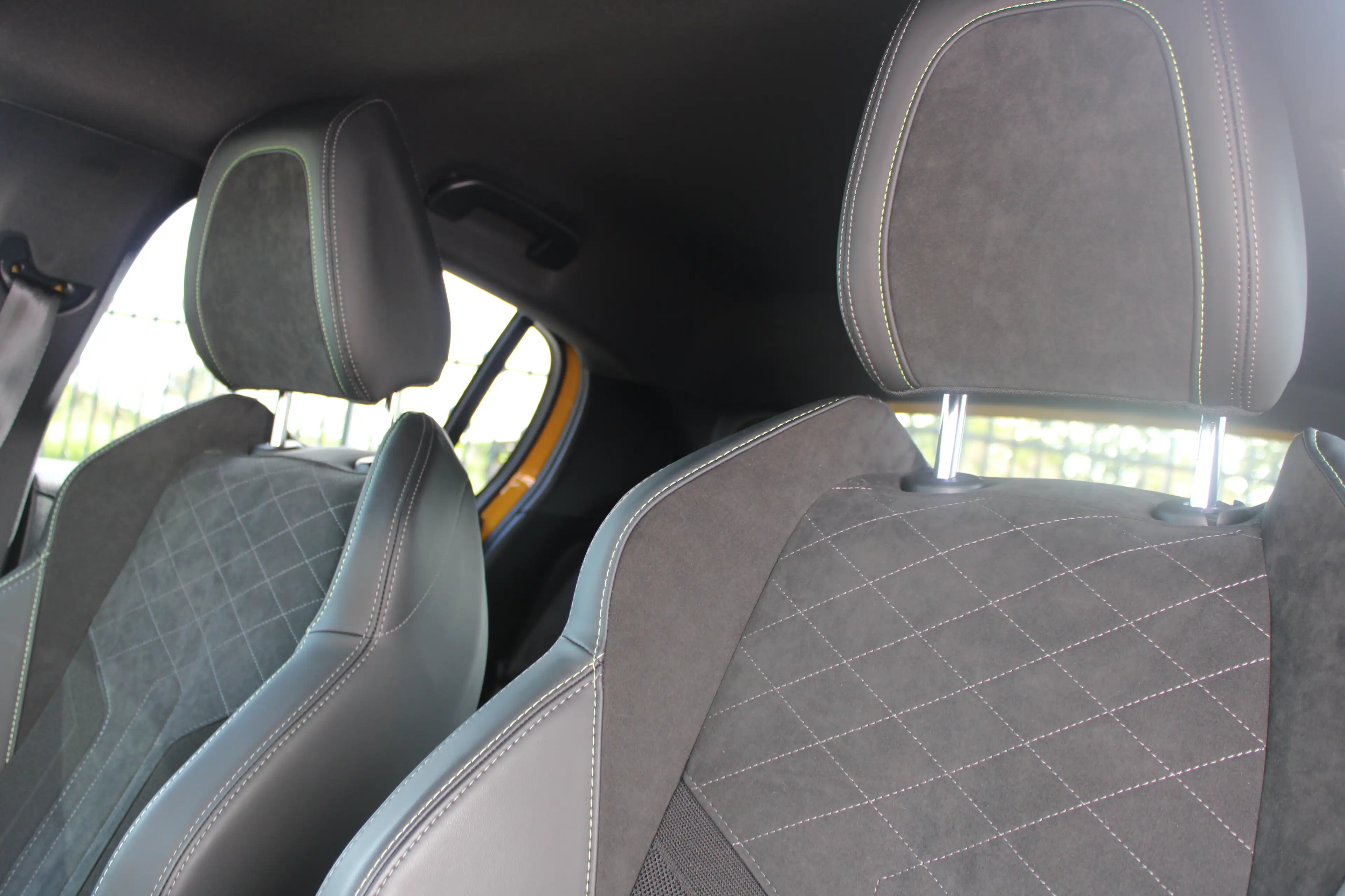 Peugeot e-208 EV GT Pack 50 kWh | Fase 3 laden | Stoelverwarming — photo 20