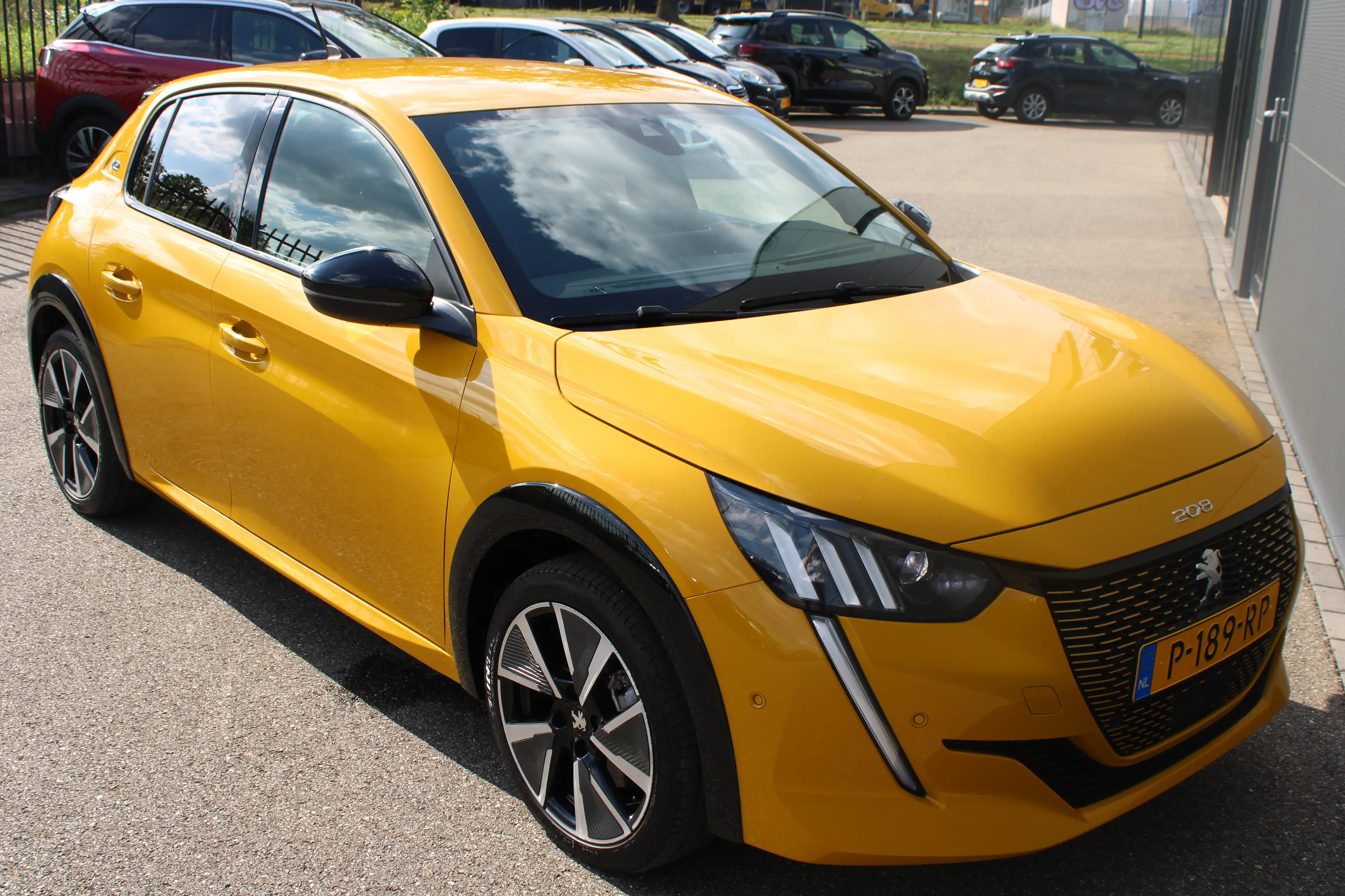 Peugeot e-208 EV GT Pack 50 kWh | Fase 3 laden | Stoelverwarming — photo 8