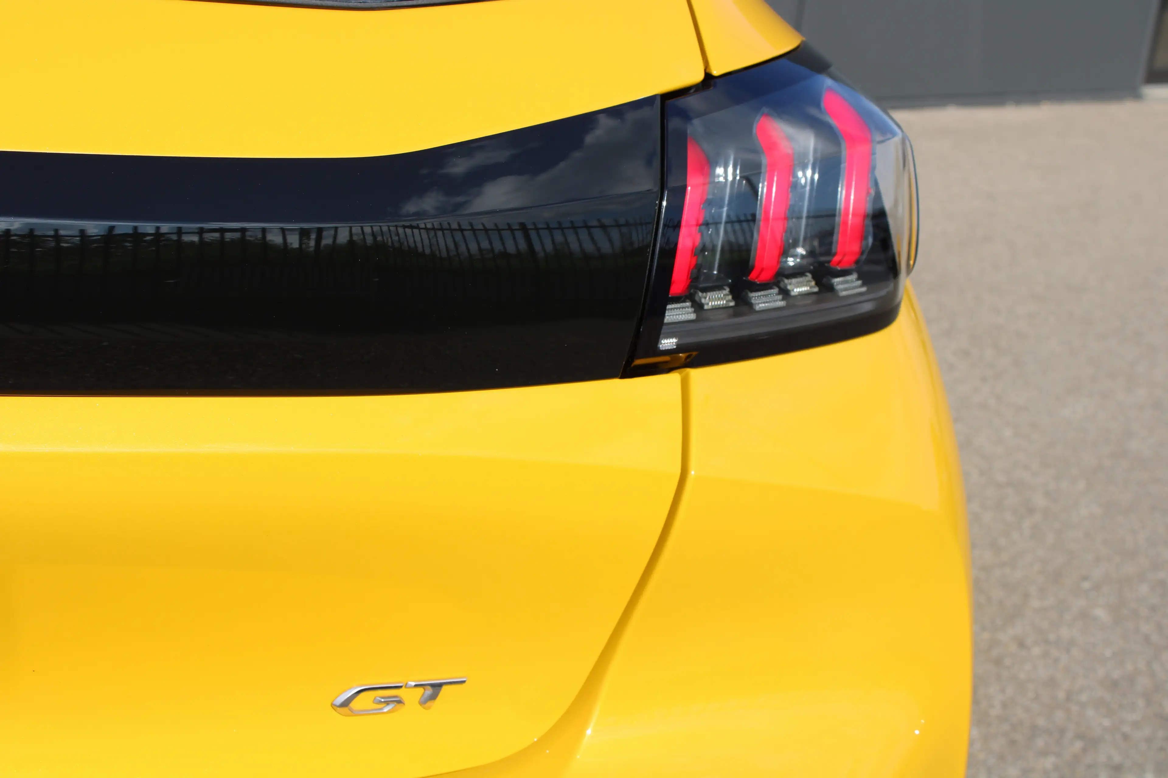 Peugeot e-208 EV GT Pack 50 kWh | Fase 3 laden | Stoelverwarming — photo 35