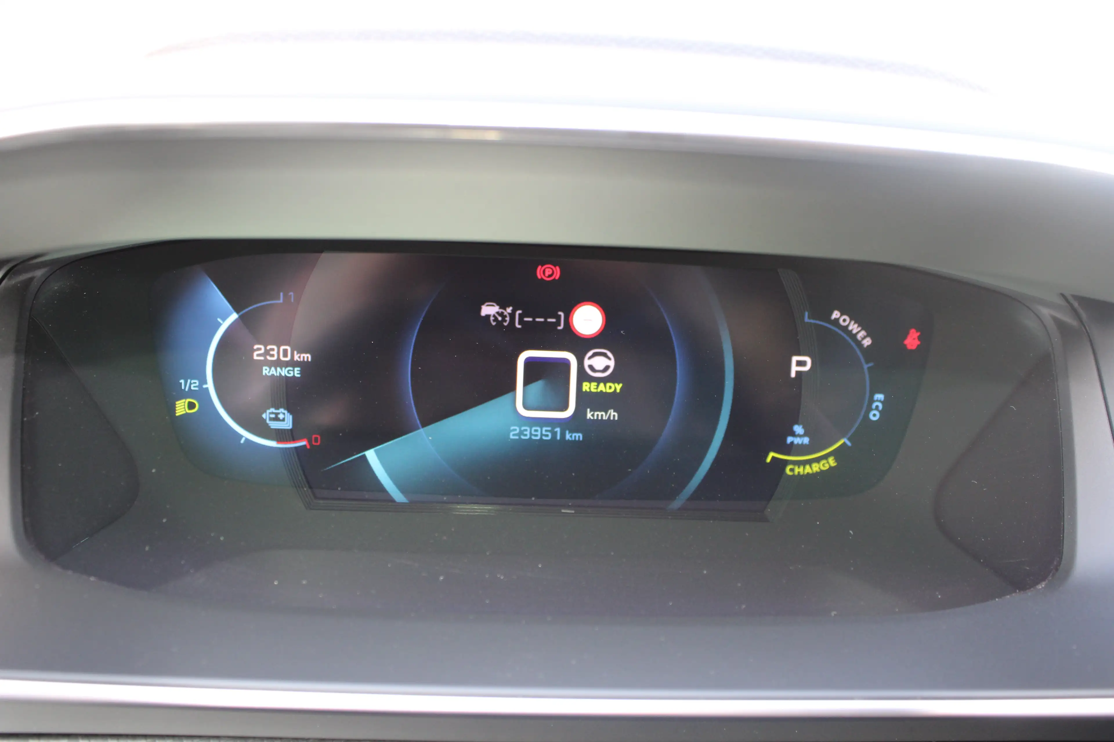 Peugeot e-208 EV GT Pack 50 kWh | Fase 3 laden | Stoelverwarming — photo 23
