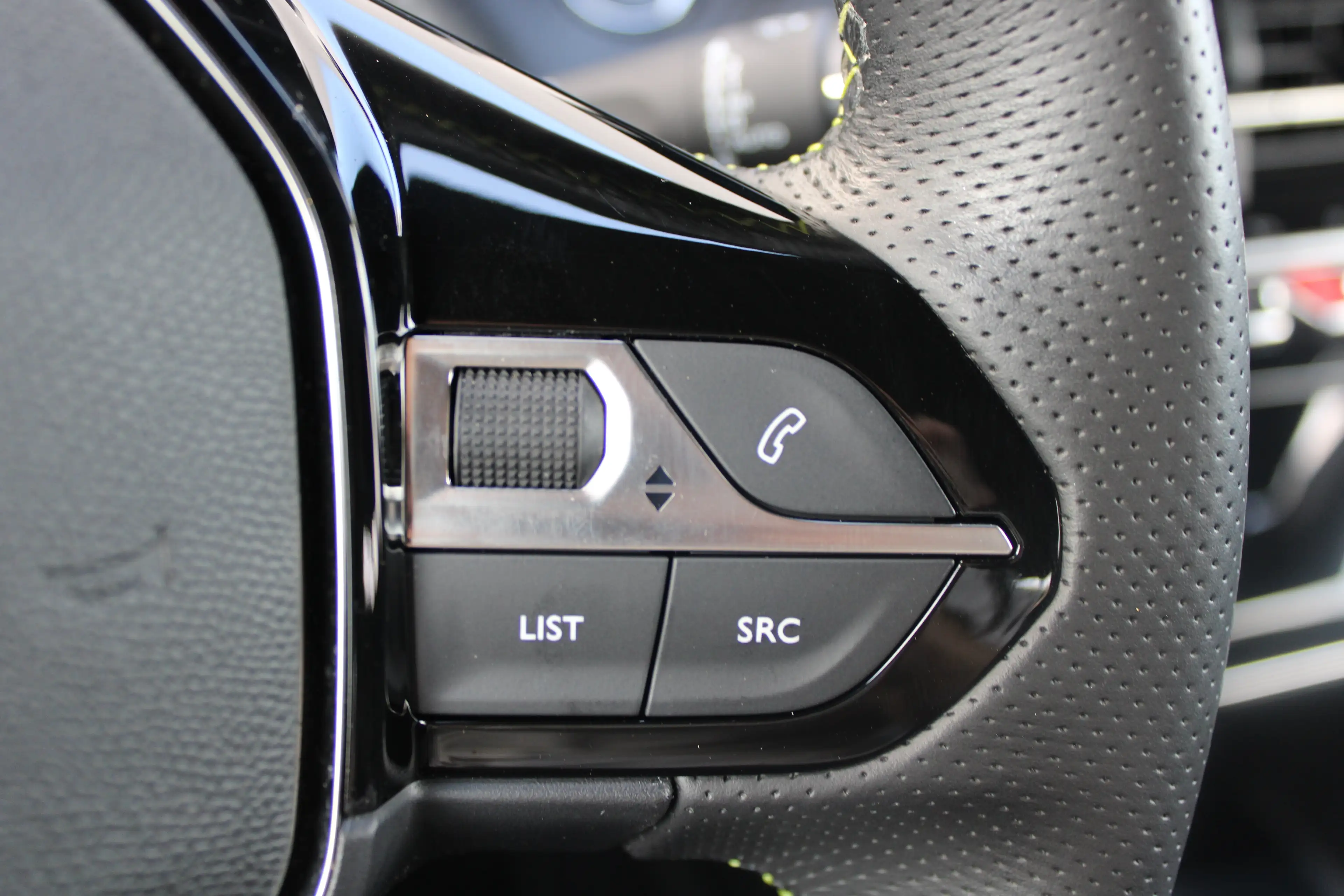 Peugeot e-208 EV GT Pack 50 kWh | Fase 3 laden | Stoelverwarming — photo 25