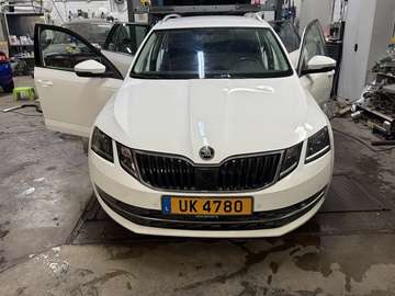 Octavia 1.8 TSI DSG Ambition