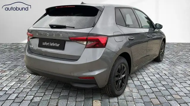 Skoda Fabia view 3