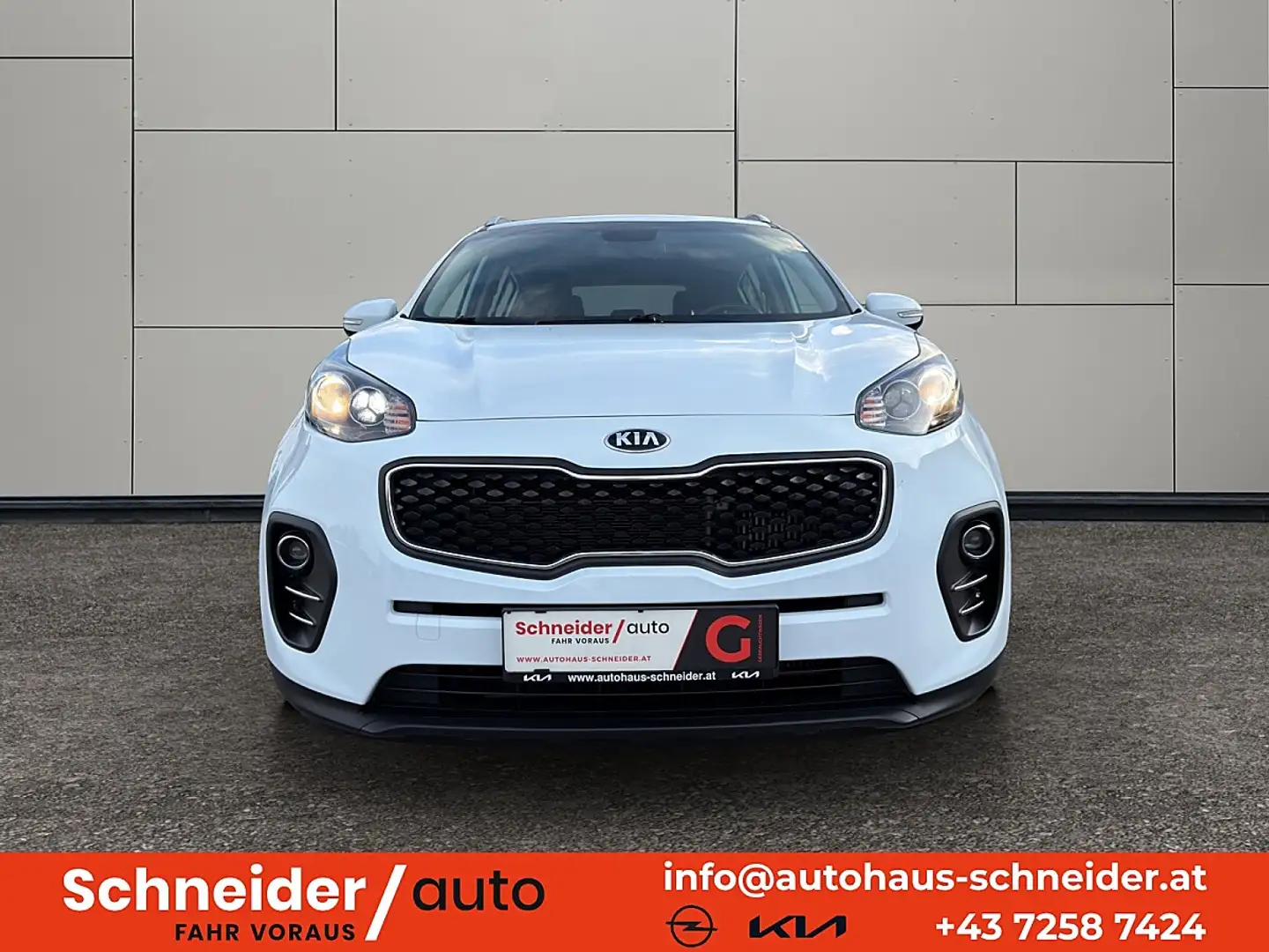Kia Sportage 2,0 CRDI AWD Silber Weiß - 2
