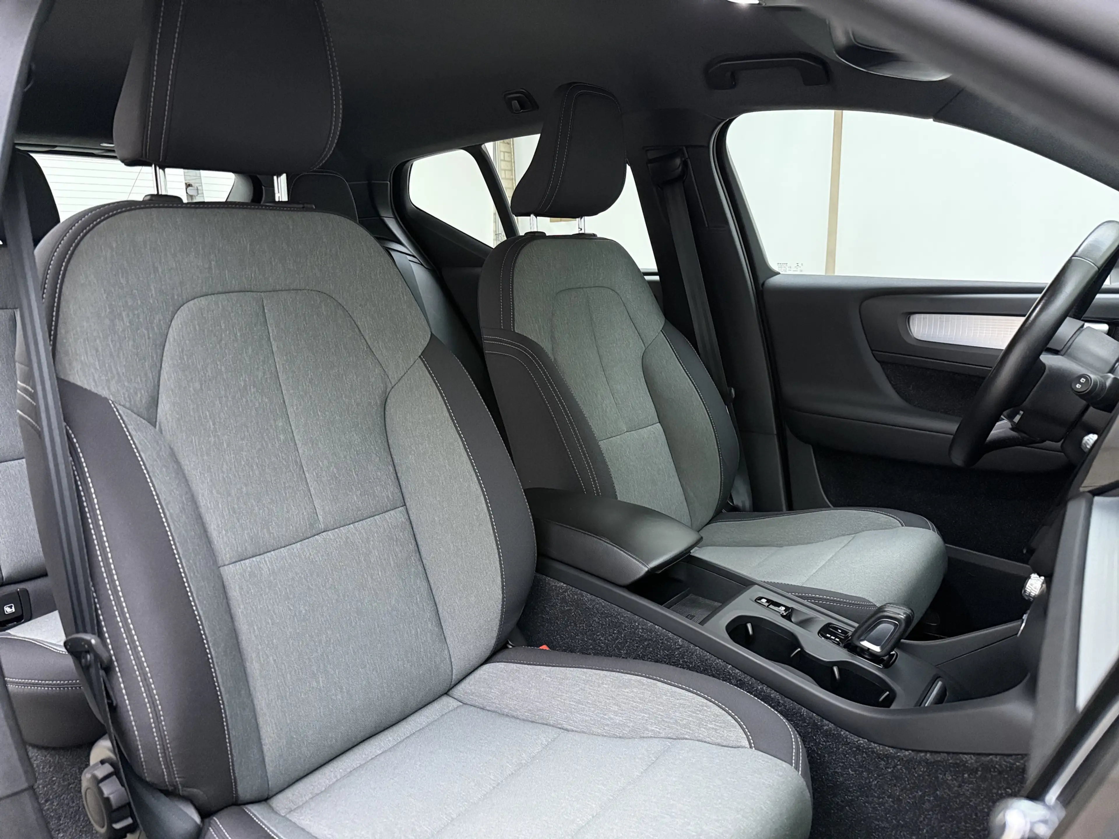 Volvo XC40 T5 Recharge Business Pro / Stoel-Stuur verwarming — photo 4