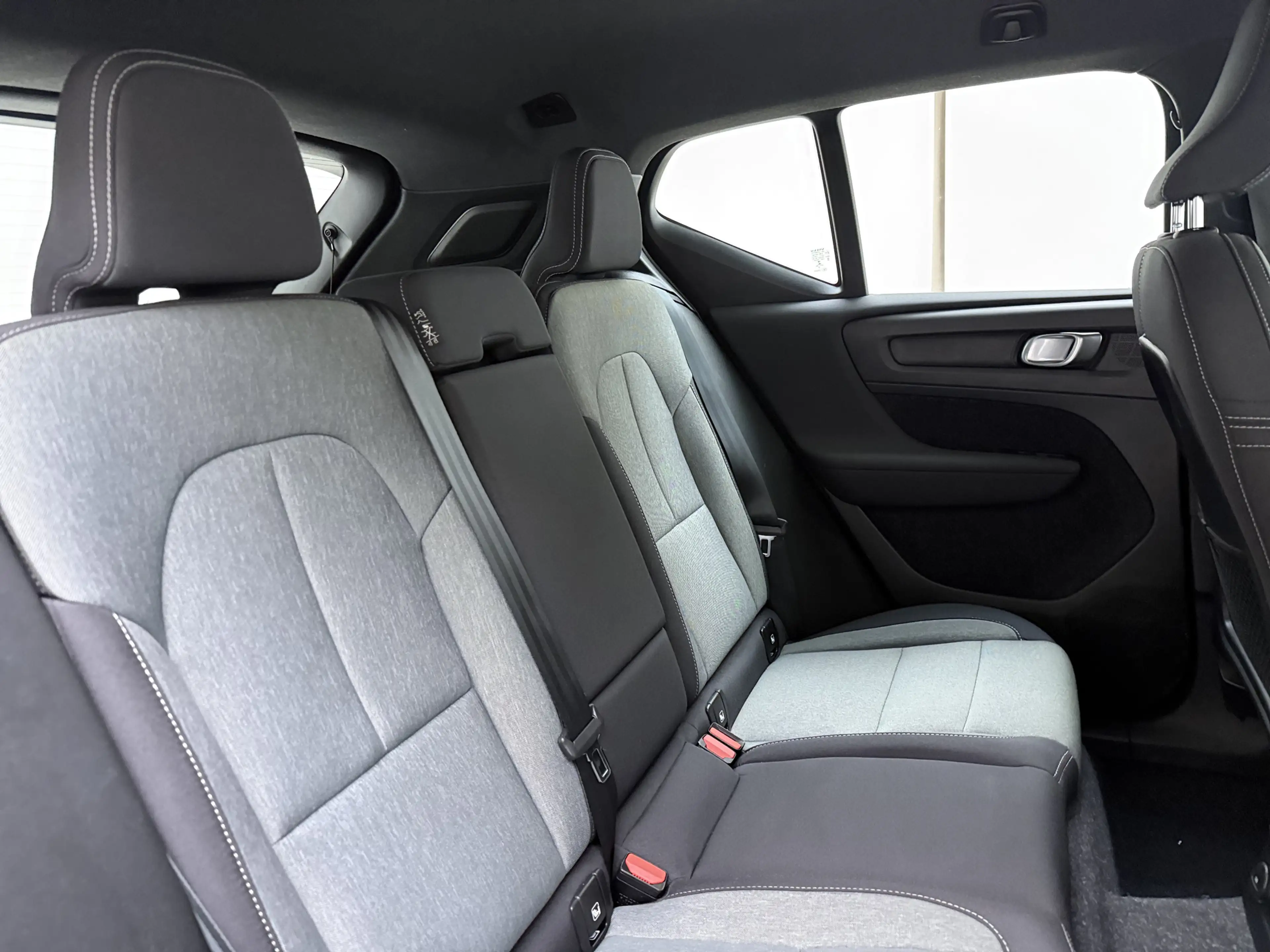 Volvo XC40 T5 Recharge Business Pro / Stoel-Stuur verwarming — photo 6