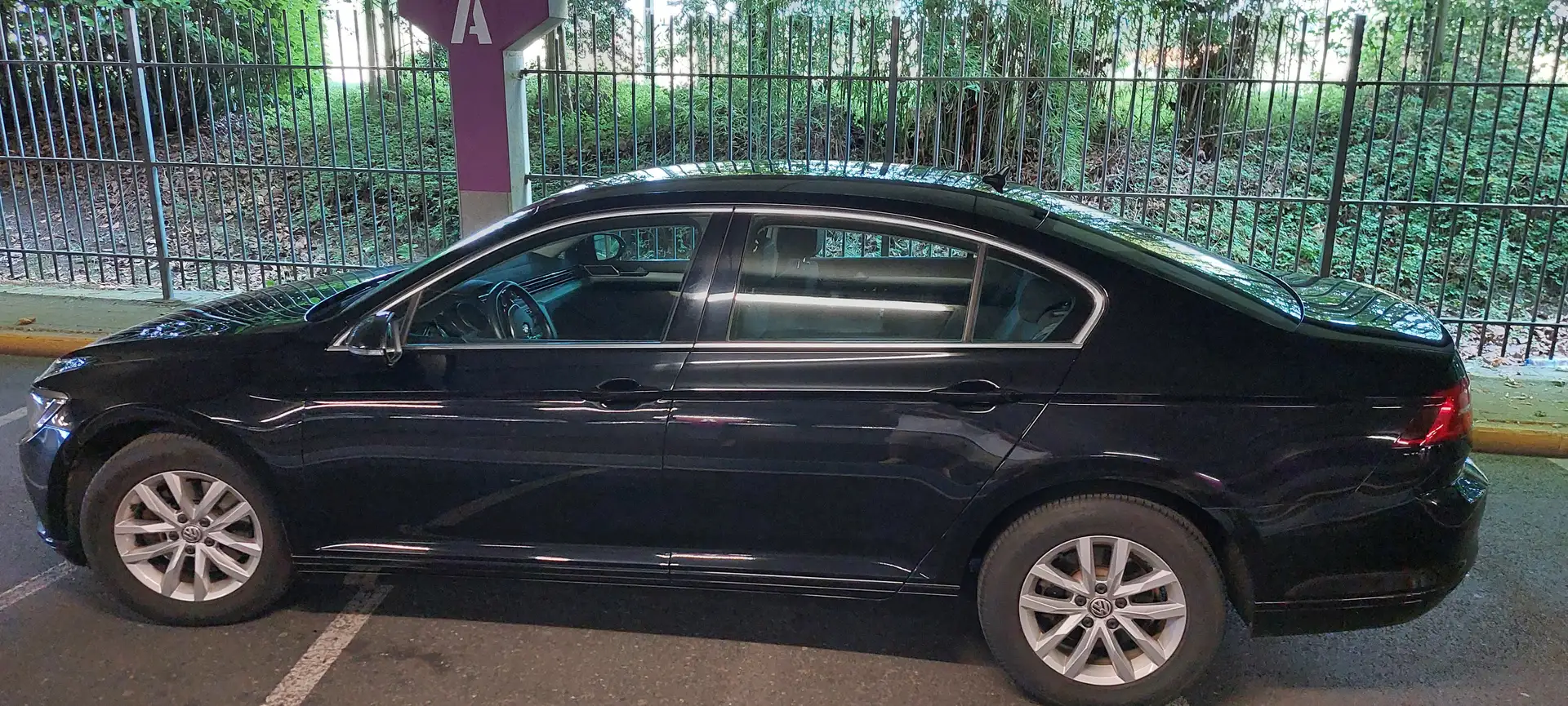 Volkswagen Passat Passat 1.4 TSI ACT DSG Comfortline Czarny - 2