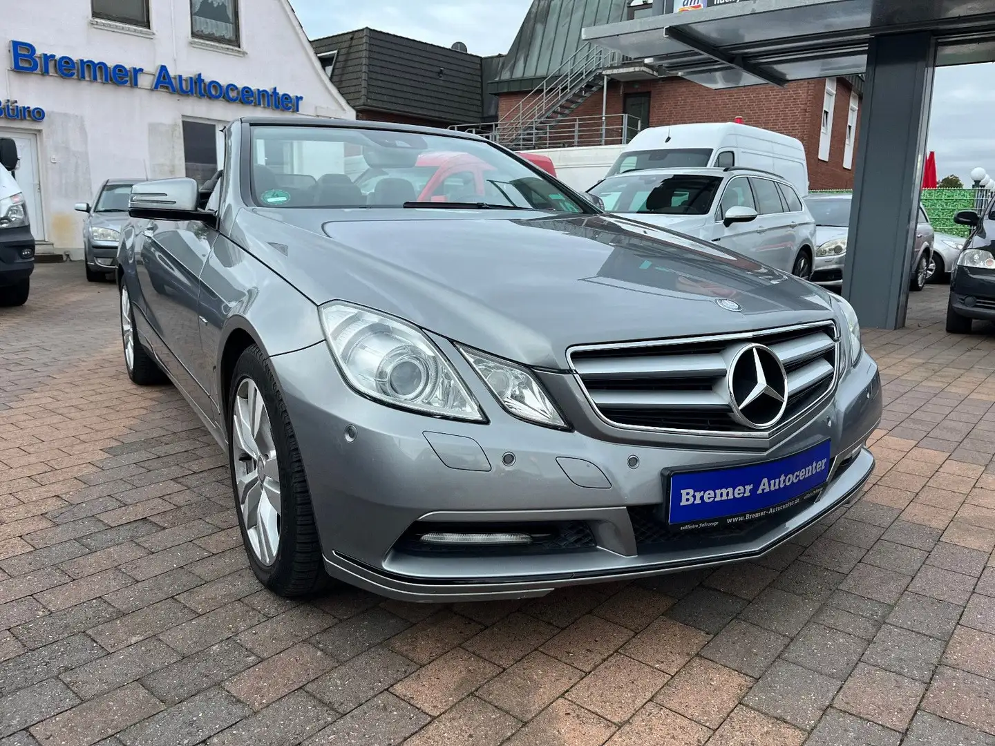 Mercedes-Benz E 250 CDI Navi,Xenon,Automatik,Leder,PDC,18",BC - 2