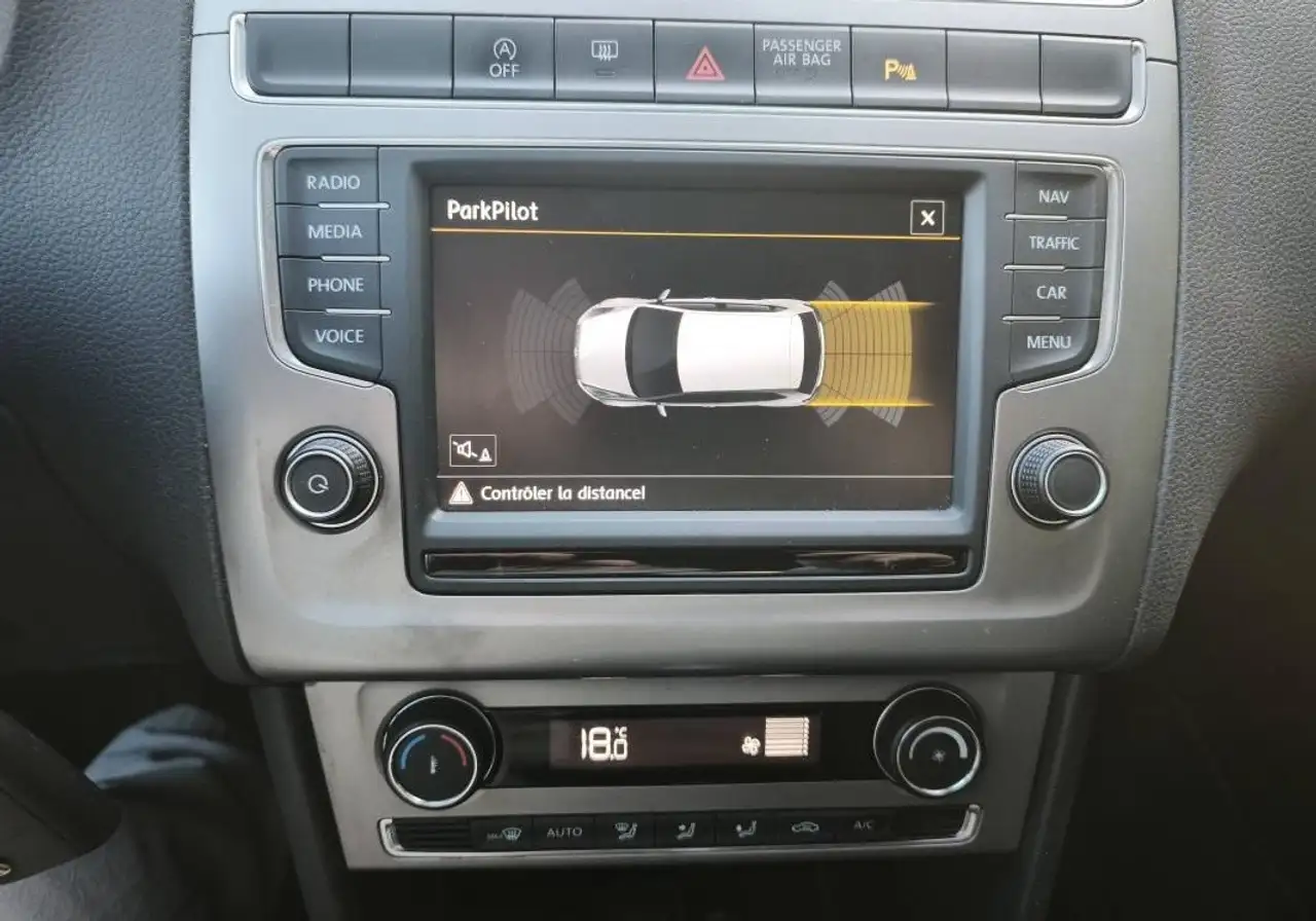 Volkswagen Polo Citadine 5 portes — photo 25