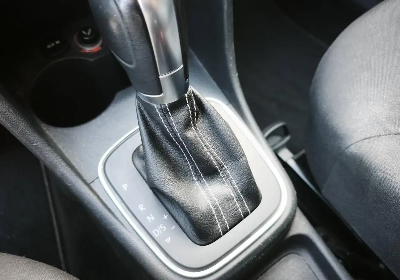 Volkswagen Polo Citadine 5 portes — photo 28