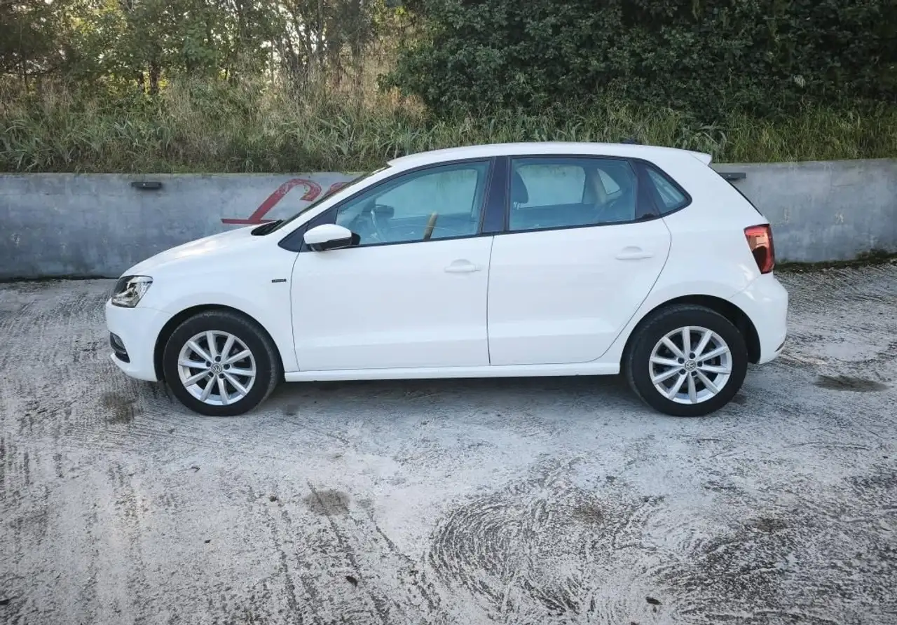 Volkswagen Polo Citadine 5 portes — photo 4