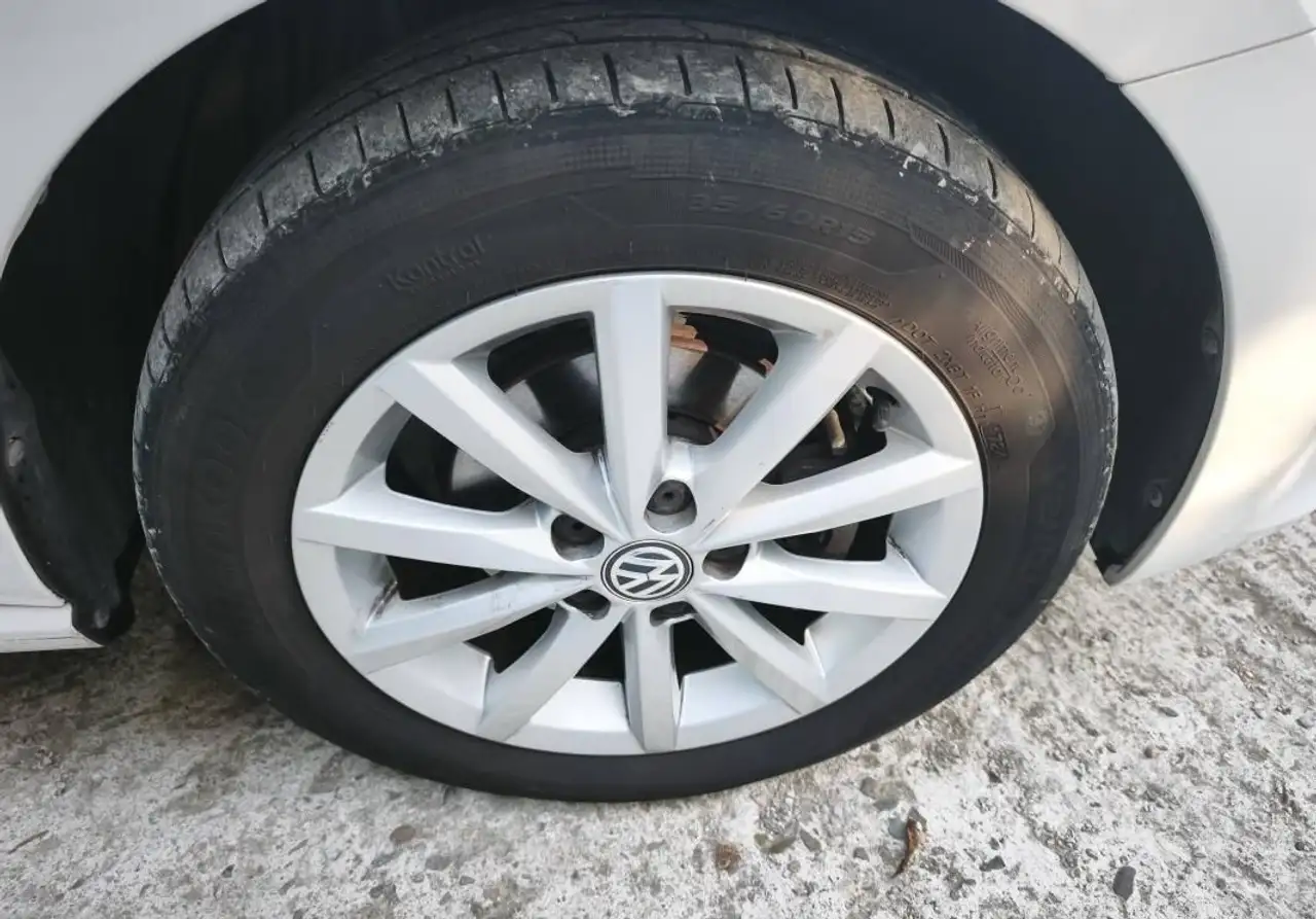 Volkswagen Polo Citadine 5 portes — photo 17