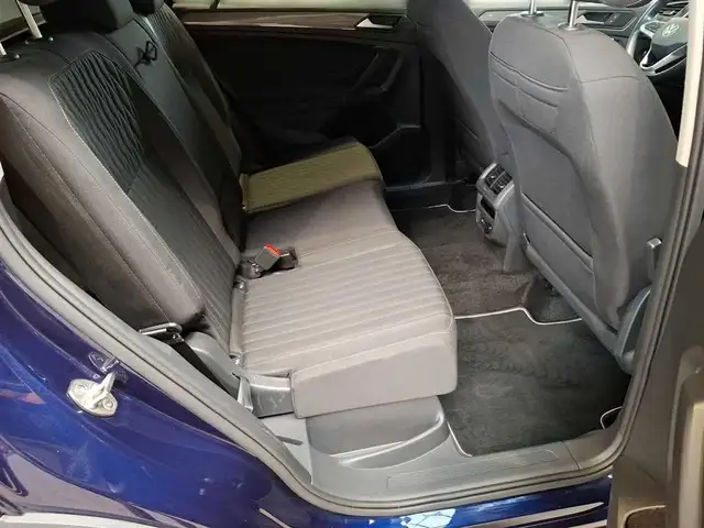 Volkswagen Tiguan Allspace view 17