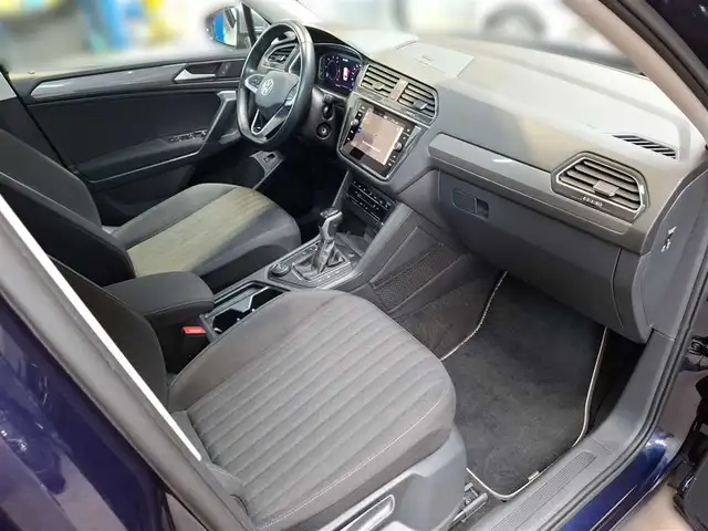 Volkswagen Tiguan Allspace view 15