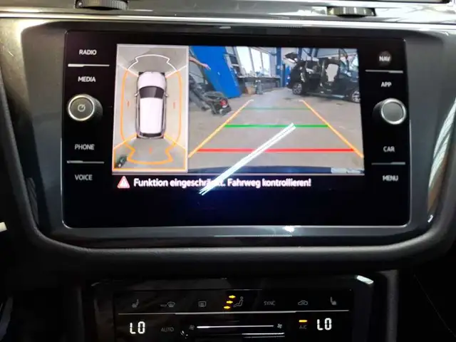 Volkswagen Tiguan Allspace view 10