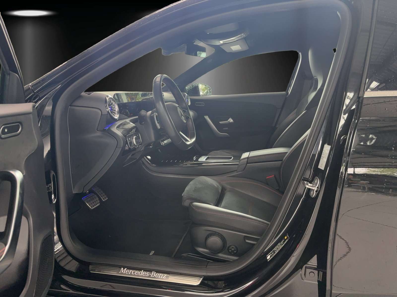 Mercedes-Benz A 220