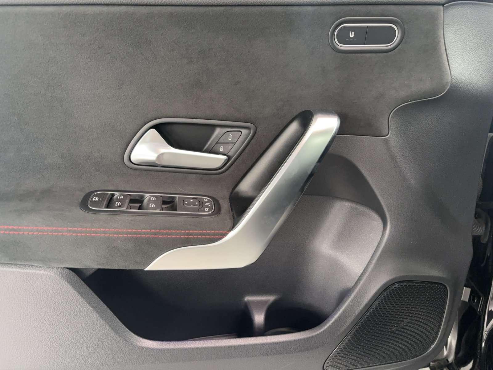 Mercedes-Benz A 220