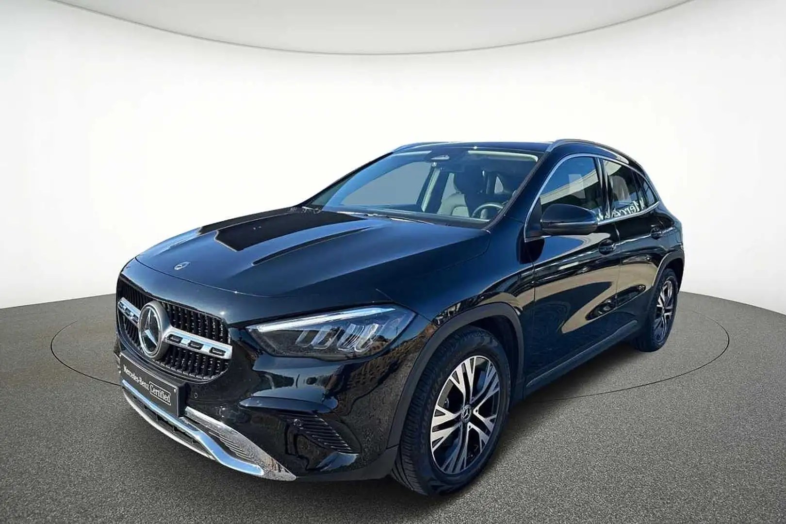 Mercedes-Benz GLA 200 d Progressive Fekete - 1