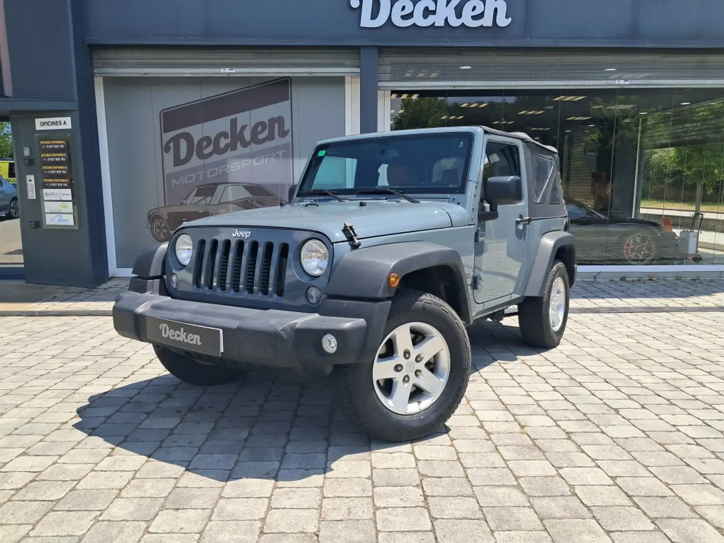 Jeep Wrangler 2.8CRD Sport Gris - 1