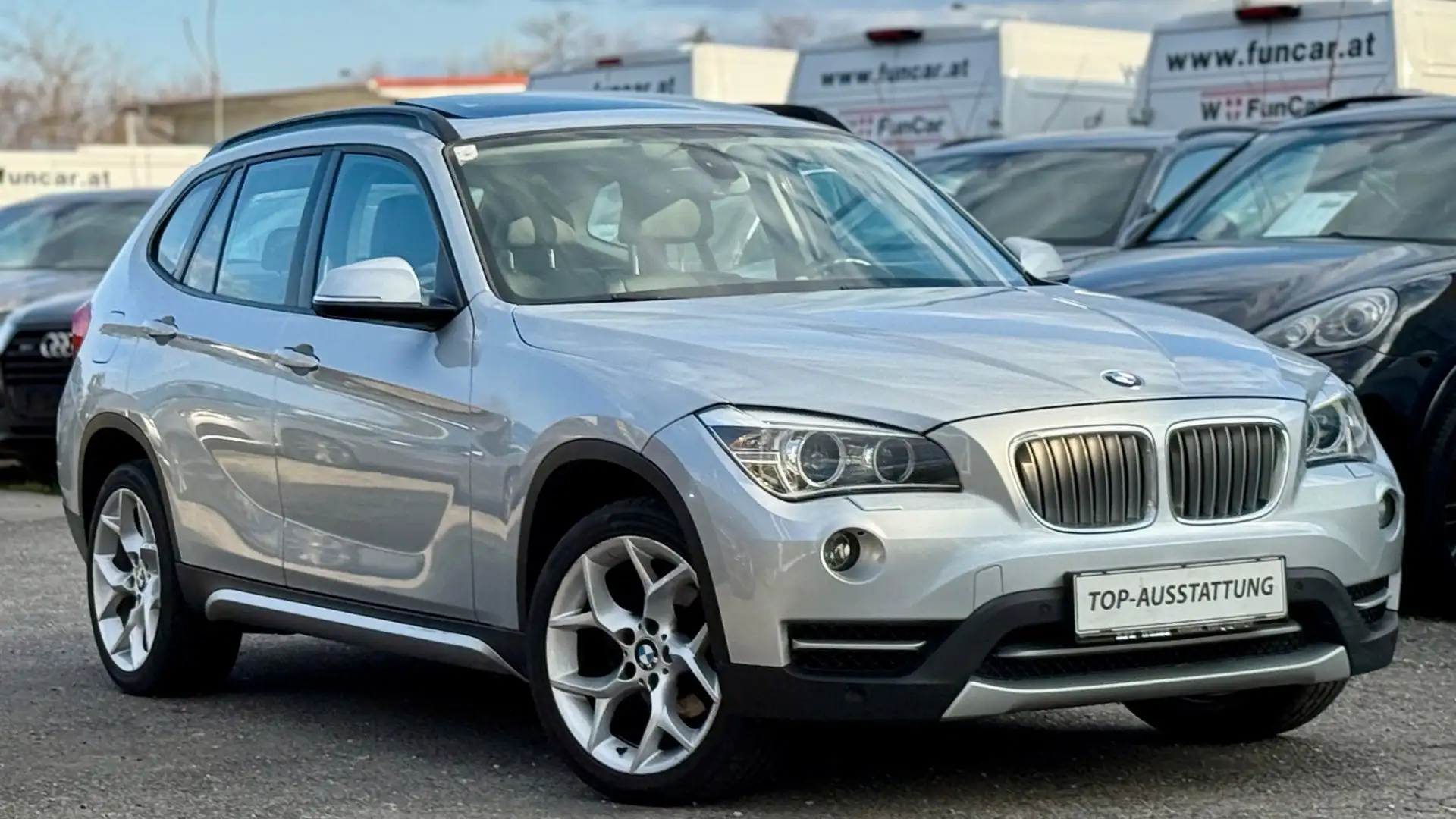 BMW X1 20d xDrive LCI *Top-Ausstattung +Finanzierung mög Silber - 2
