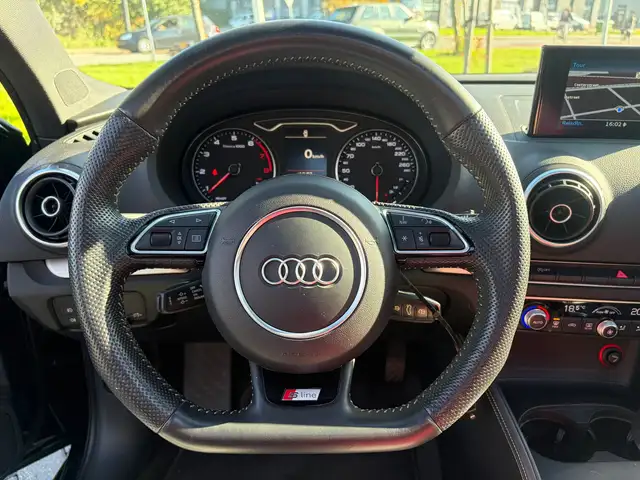 Audi A3 view 9