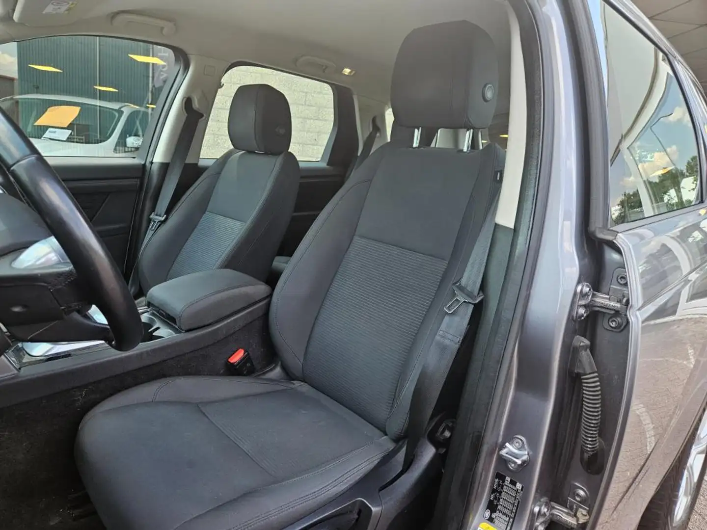 Land Rover Discovery Sport P300e 1.5 R-Dynamic *dealer onderhoud*Head-up*Stoe Gris - 2