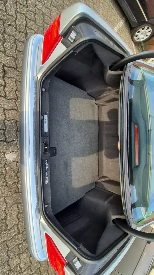 Mercedes-Benz E 200 Elegance, foto 2