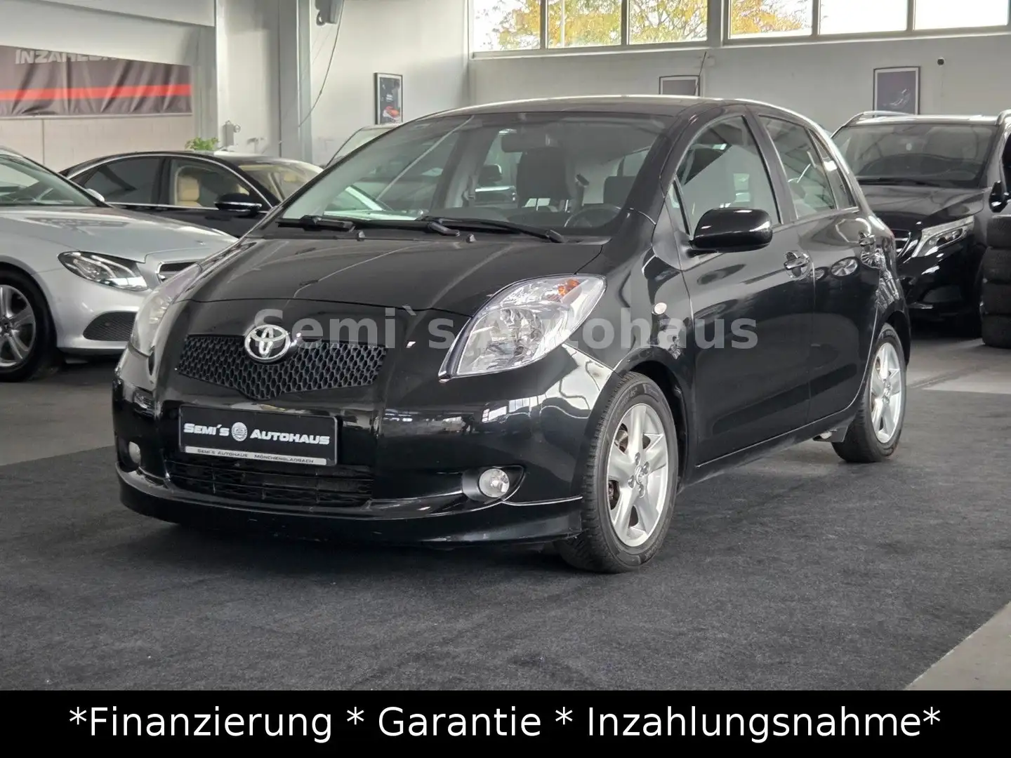 Toyota Yaris Executive 1.3 VVTi|5TRG|Klima|TOP Czarny - 1