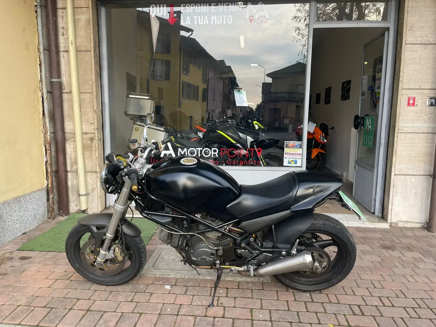Ducati Monster 600 Ducati Monster 600 (1994 - 02) Чёрный - 1
