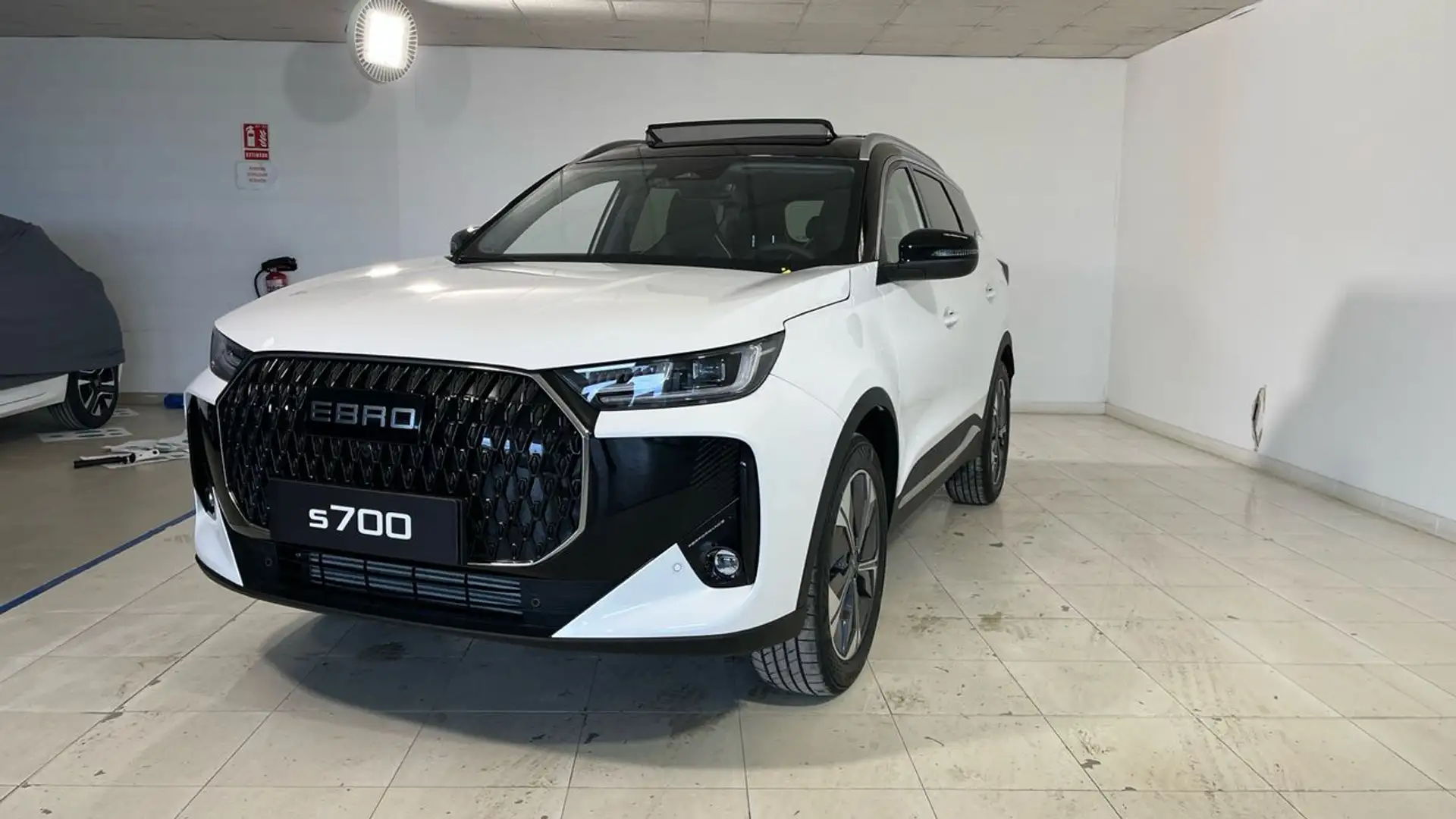 Ebro s700 1.6 TGDI 7DCT Luxury FWD Blanco - 2