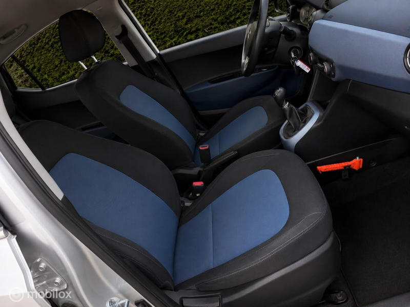 Hyundai i10 1.0i 5drsAircoCruiseControlElektrPakketBluetooth — photo 9