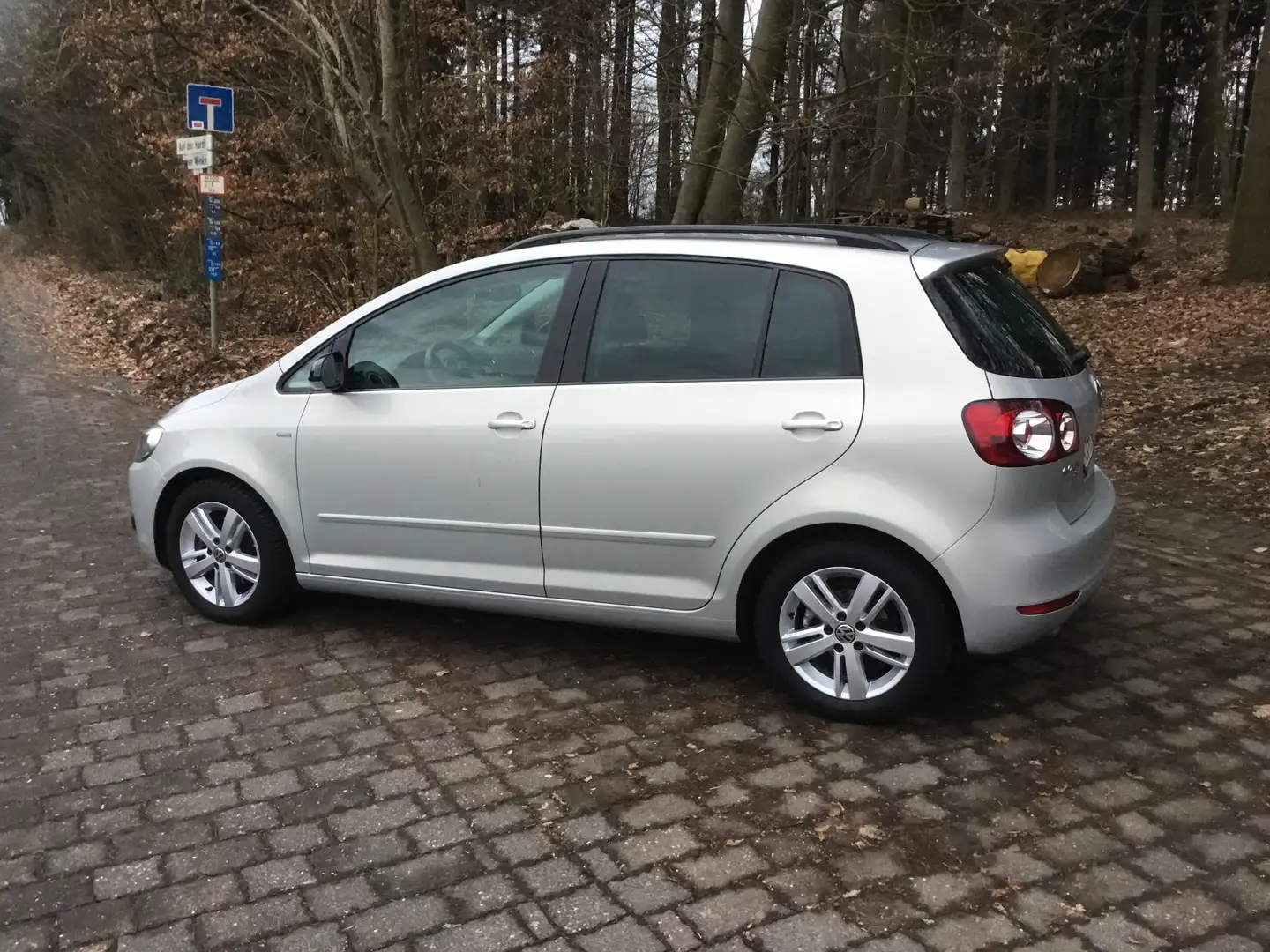Volkswagen Golf Plus Golf Plus 1.4 TSI MATCH wenig km neuwertig Top Plateado - 1