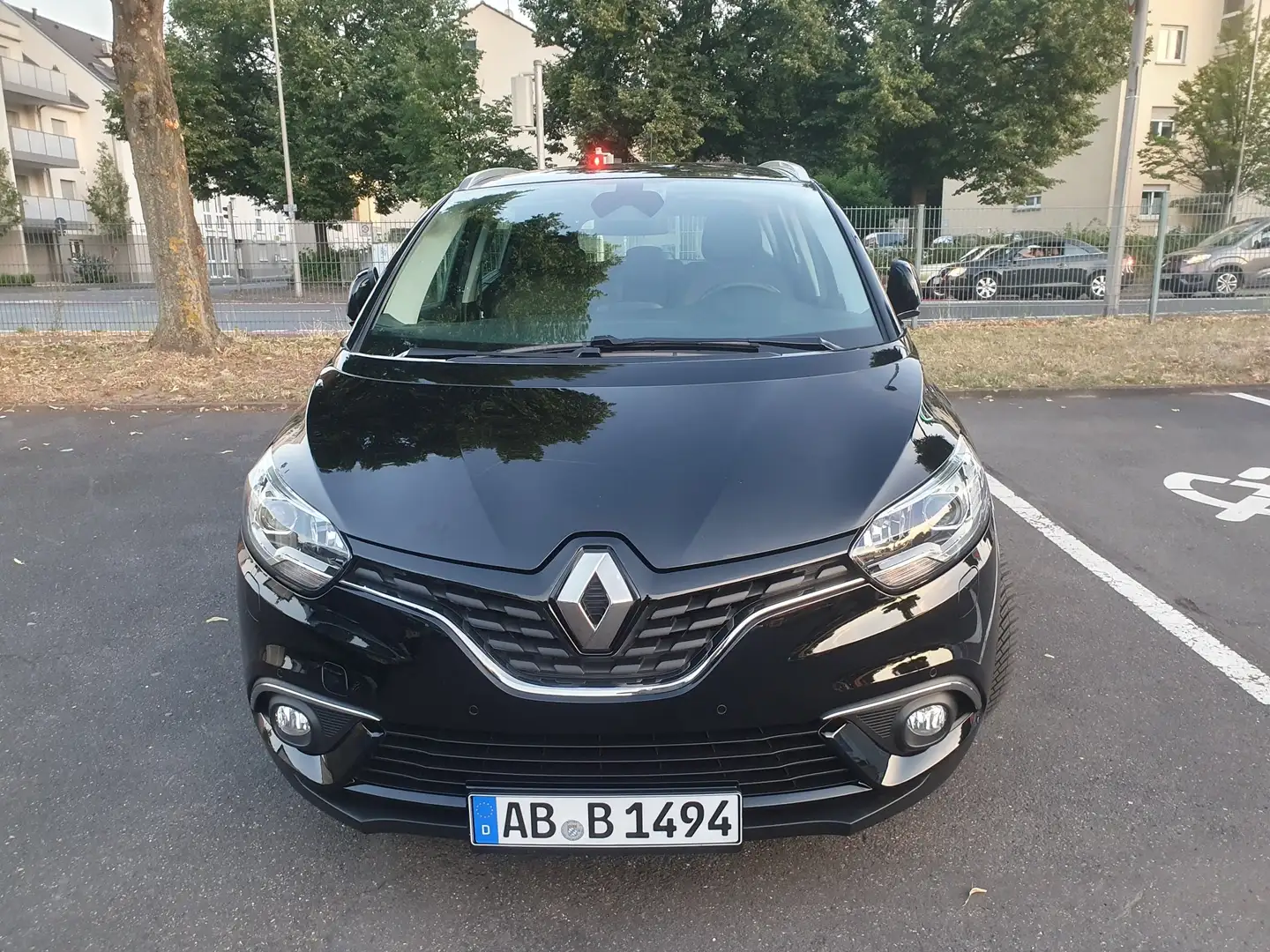 Renault Grand Scenic Grand Scenic TCe 140 GPF EDC BUSINESS EDITION Schwarz - 1