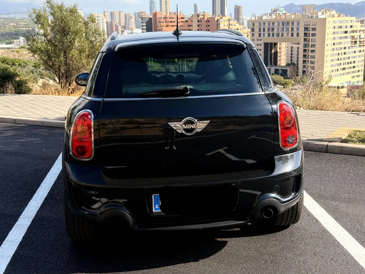 MINI Cooper Countryman Cooper COUNTRYMAN COOPER AUT. Negro - 2
