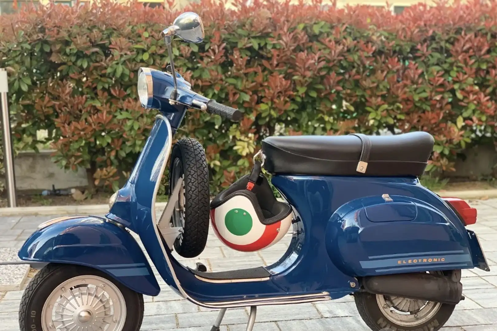Vespa Primavera et3 - 1