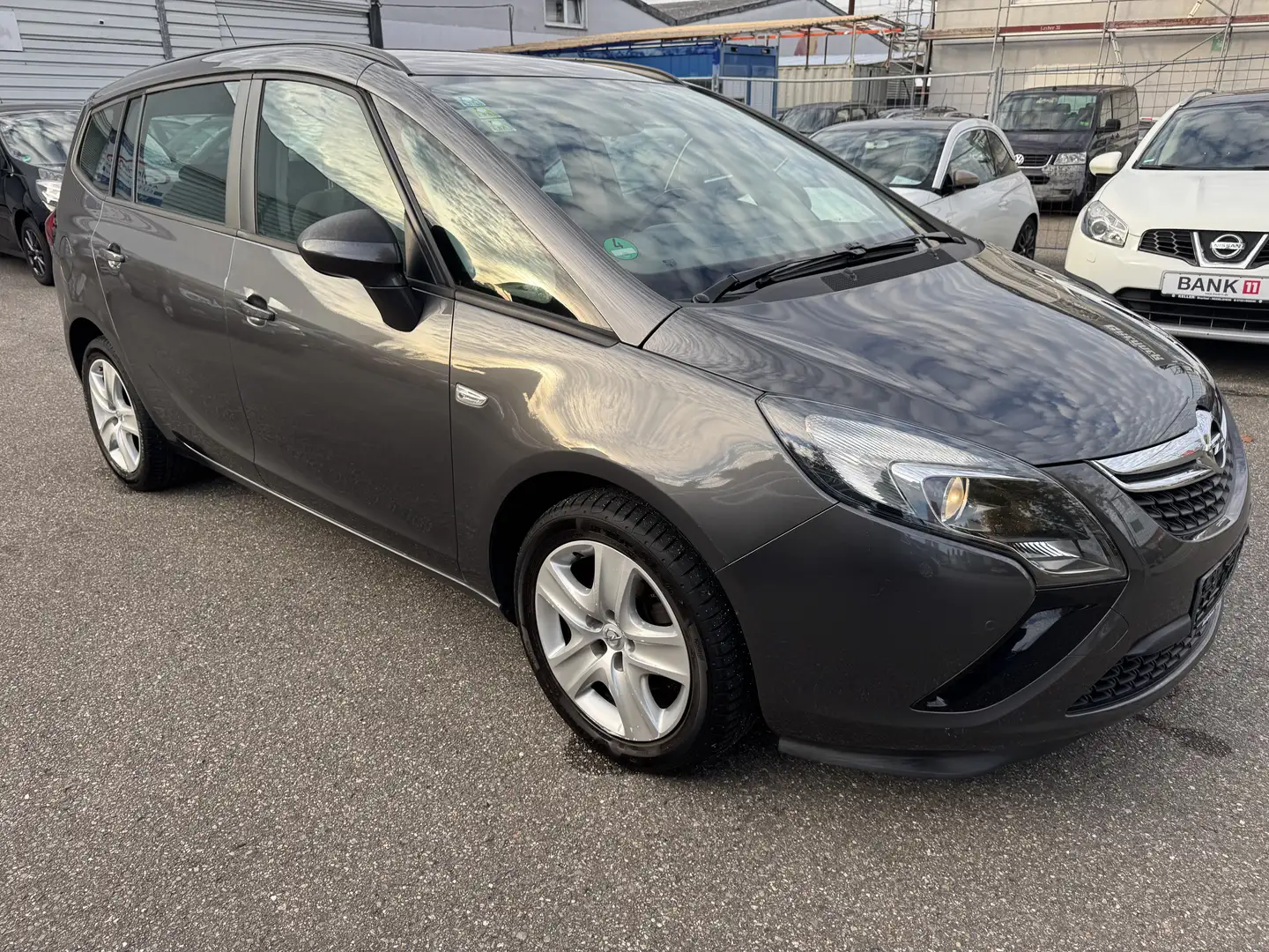 Opel Zafira Tourer Edition TÜV bis 07.2027 Grau - 2