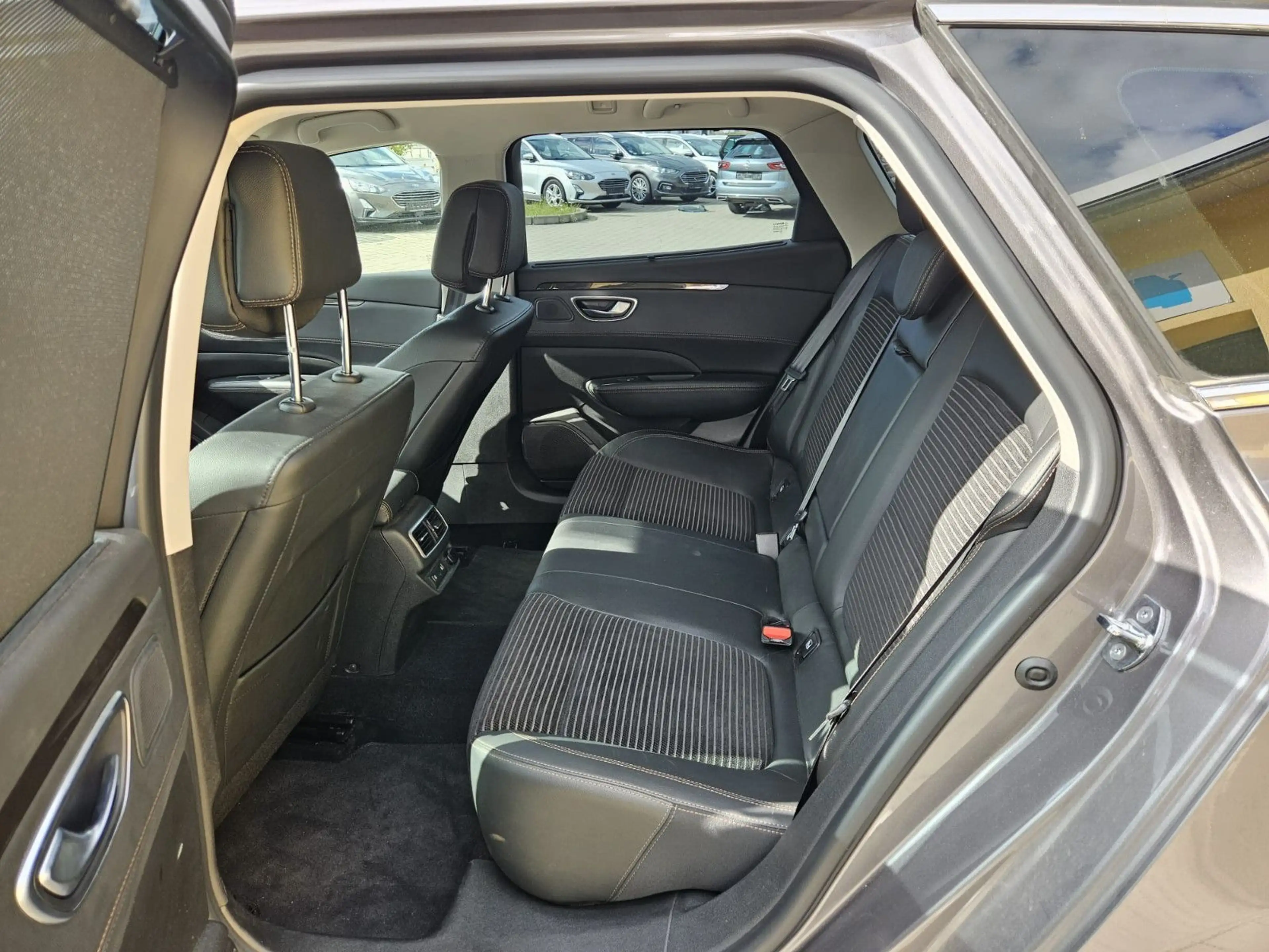 Renault Talisman Grandtour 1.7 dCi Life*1Hand*Android* — photo 13