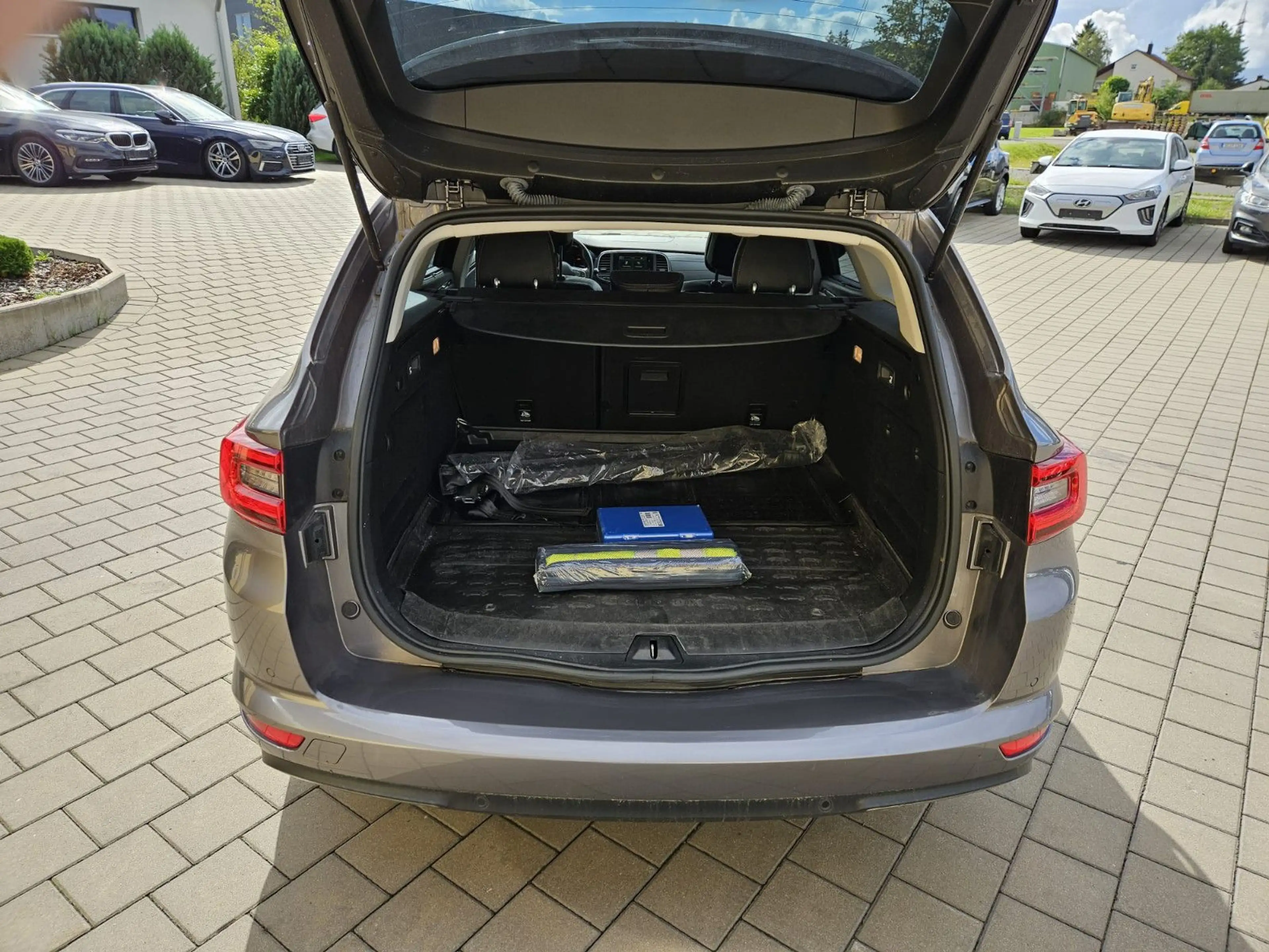 Renault Talisman Grandtour 1.7 dCi Life*1Hand*Android* — photo 23