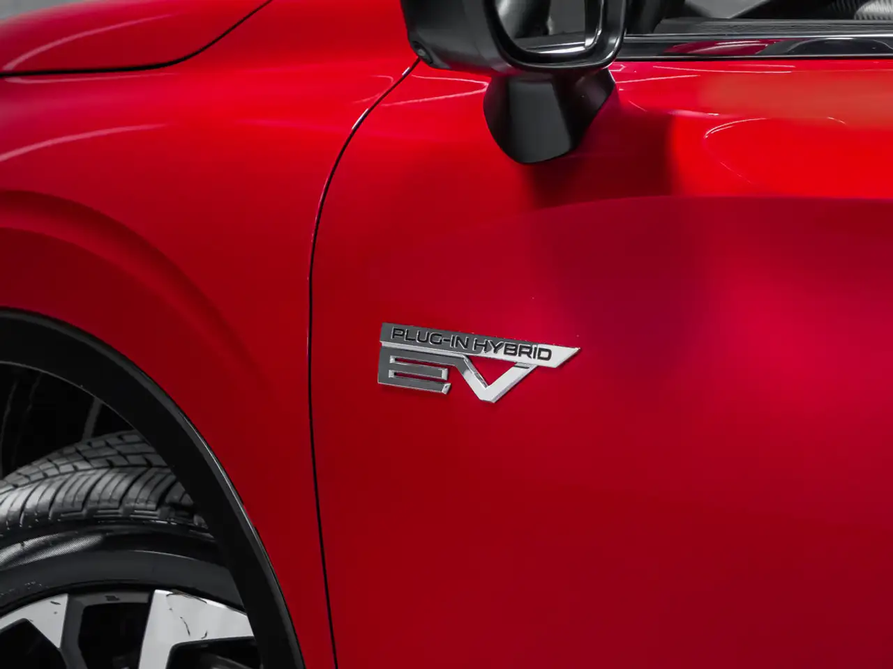 Mitsubishi Outlander снимка Mitsubishi Outlander
