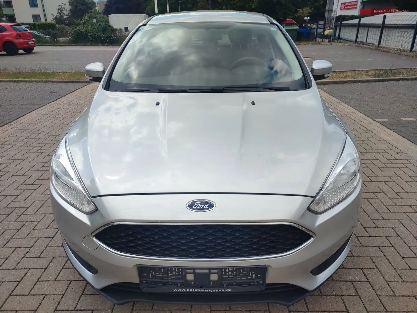 Ford Focus Turnier 1,0,Cool & Connect, Plateado - 1