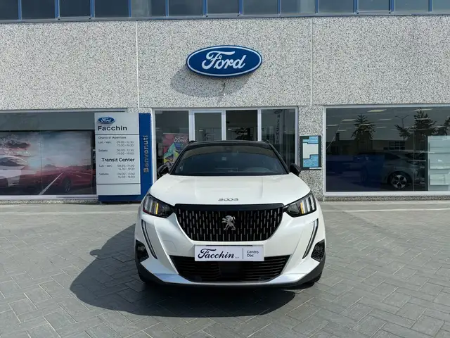 Peugeot 2008 main image