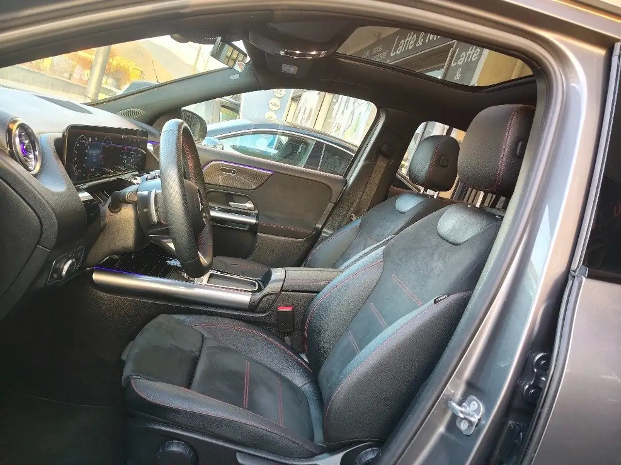 Mercedes-Benz GLA d Automatic AMG Line Premium Plus, миниатюра 18