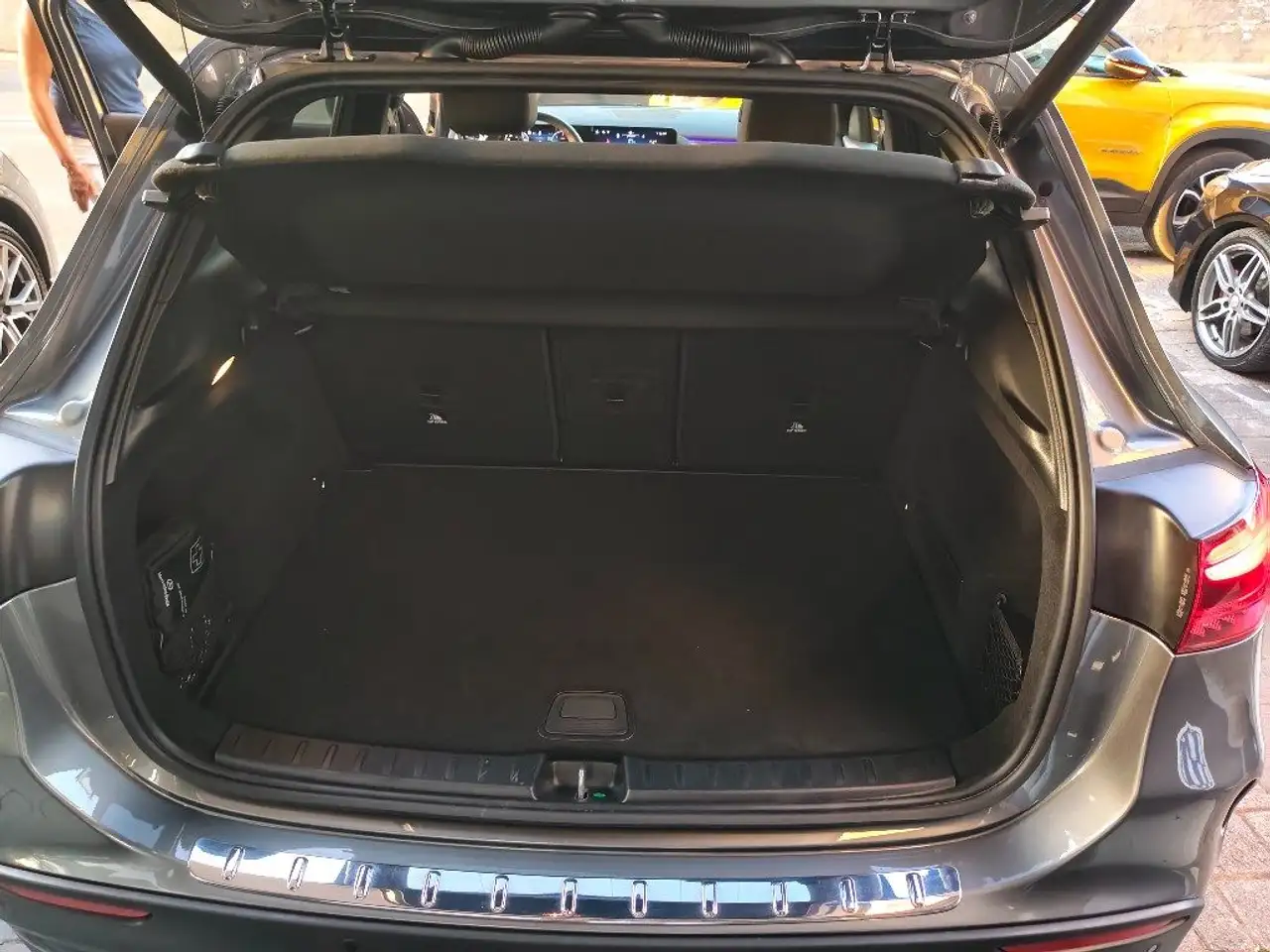Mercedes-Benz GLA d Automatic AMG Line Premium Plus, миниатюра 30