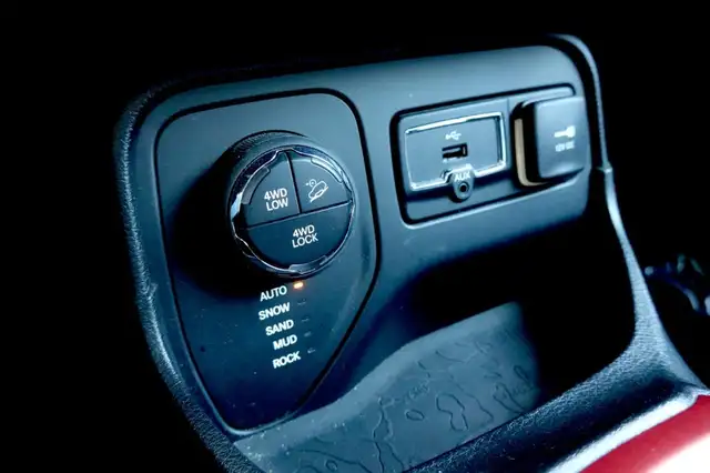 Jeep Renegade view 14