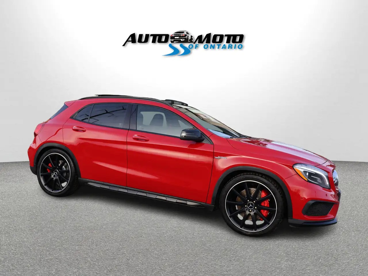 Mercedes-Benz GLA снимка Mercedes-Benz GLA