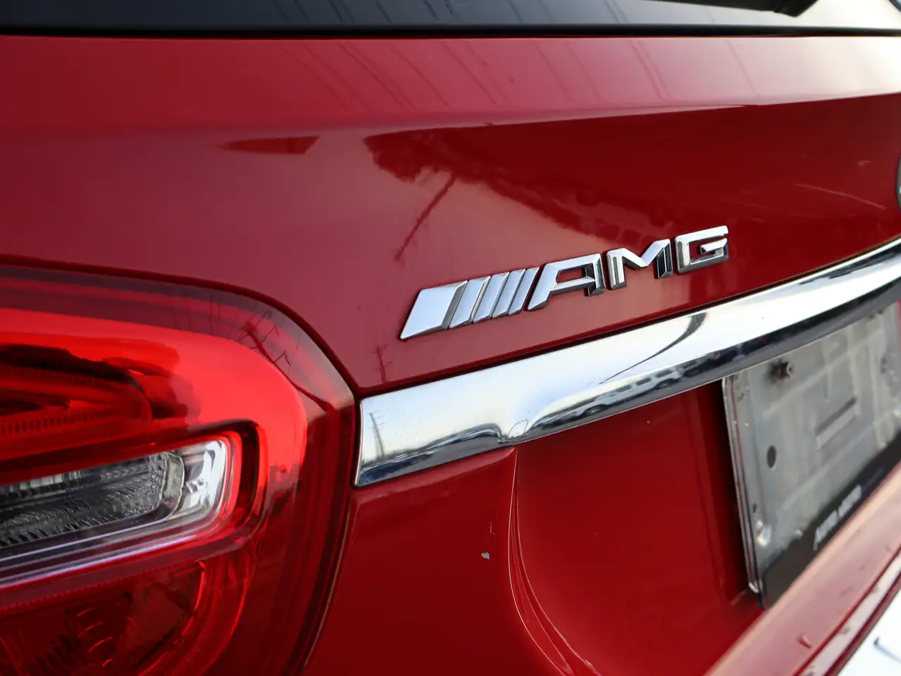Mercedes-Benz GLA снимка Mercedes-Benz GLA