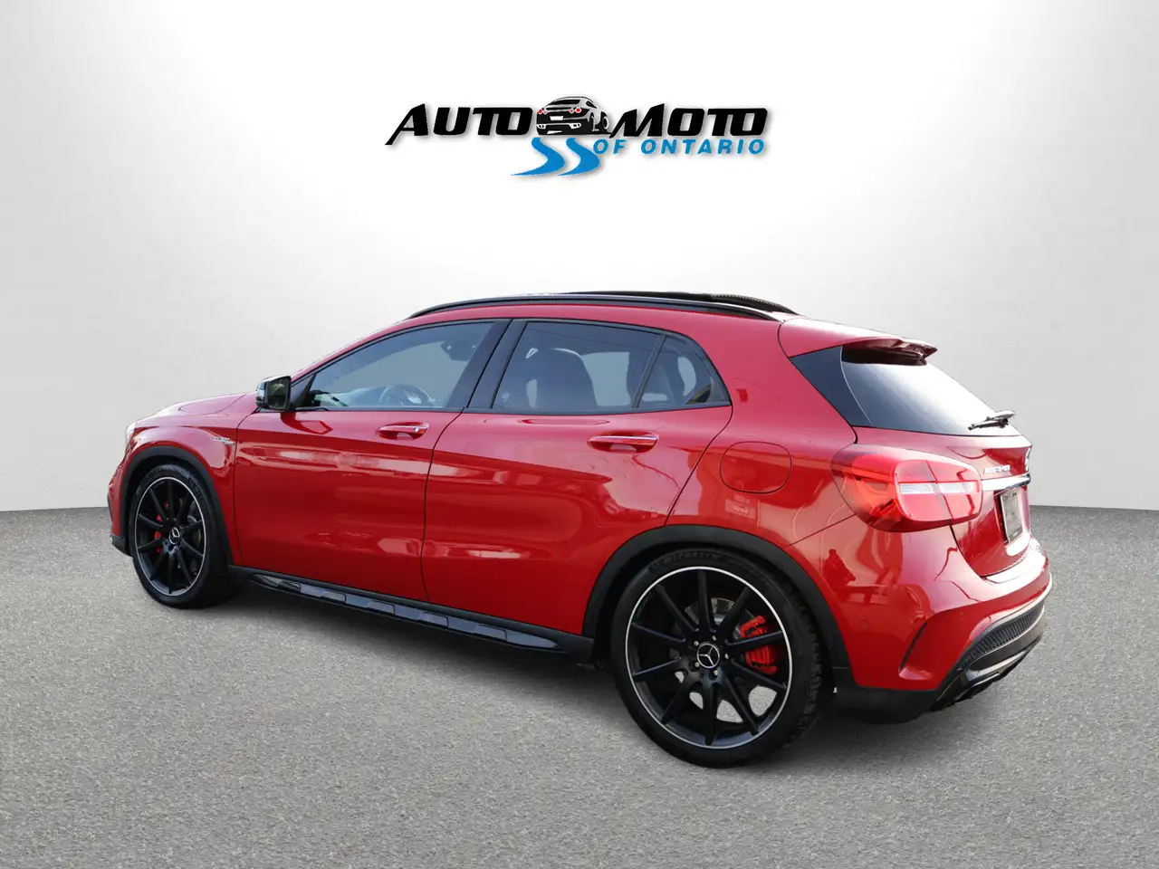 Mercedes-Benz GLA снимка Mercedes-Benz GLA