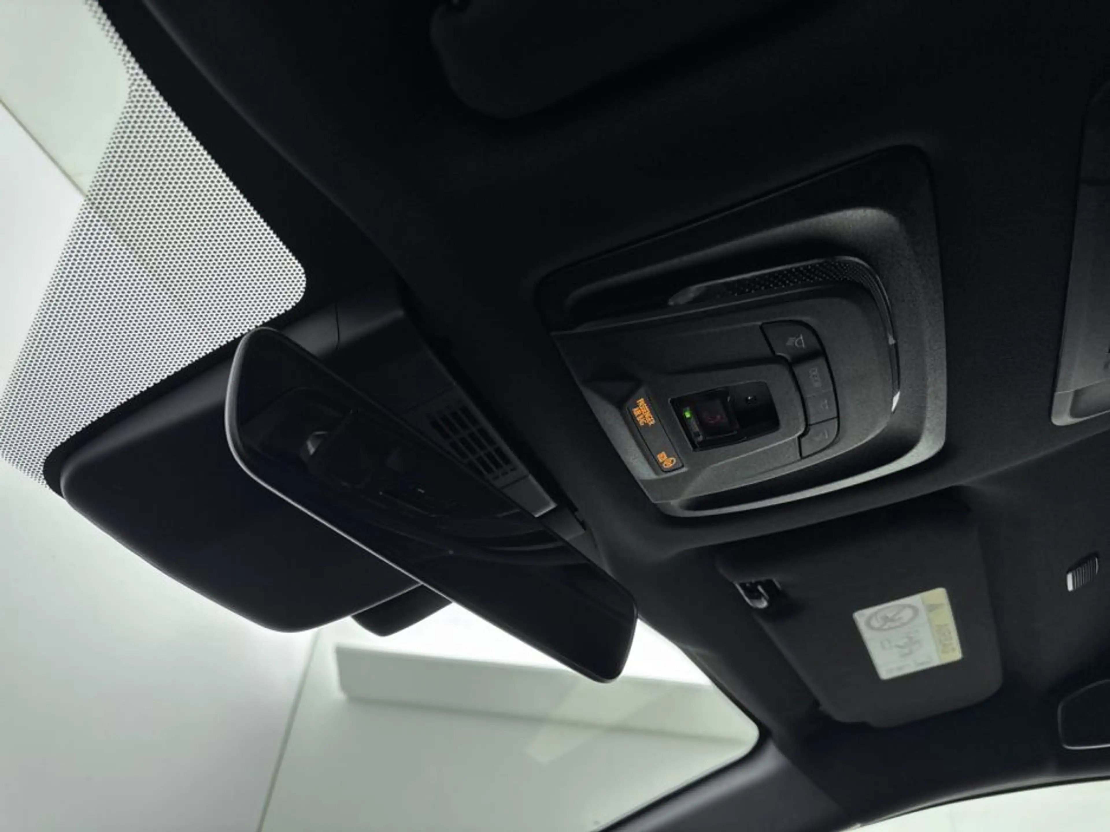 Toyota C-HR+ First Edition 77 kWh — photo 12